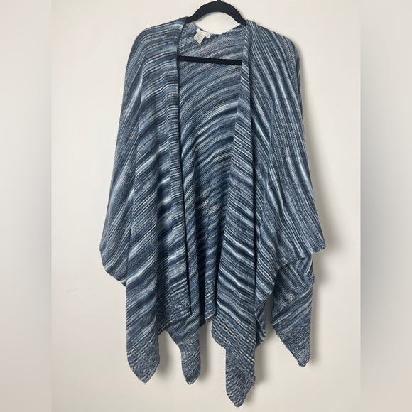 J. Jill One Size Blue Ombre Gradient Knit Open Poncho Ruana Wrap Coastal Boho - Picture 1 of 8